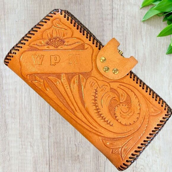 Vintage Brown Leather Hand Tooled Floral Pattern Wallet Organizer WPM - Picture 2 of 11